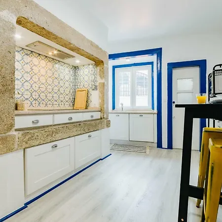 Your Second In Chiado Апартаменты