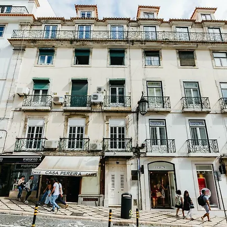 Your Second In Chiado Апартаменты *